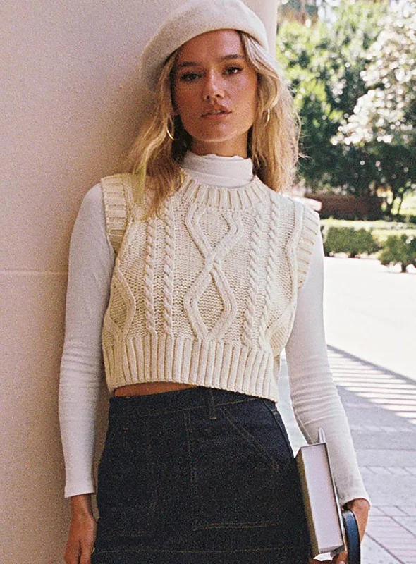 Don’t Miss Out Carey Sweater Vest Beige