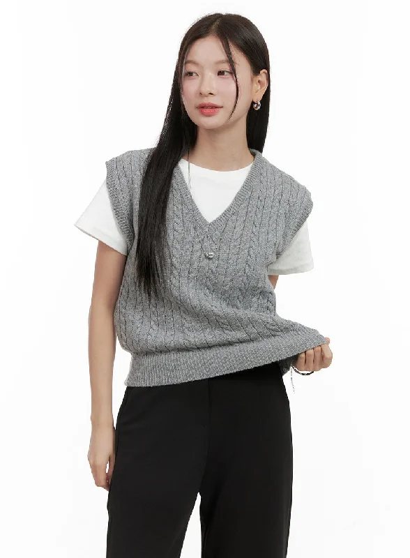 Exclusive Access Cable Knit Sleeveless V-Neck Vest OG416