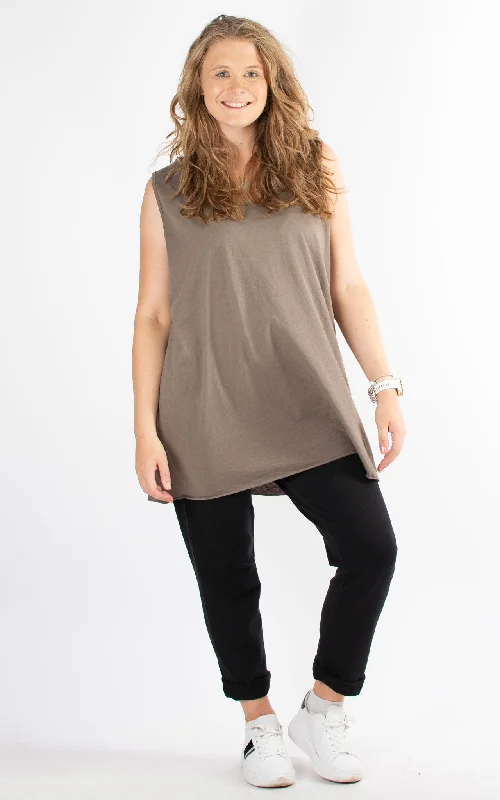 Value Deals Basic Vest | Taupe