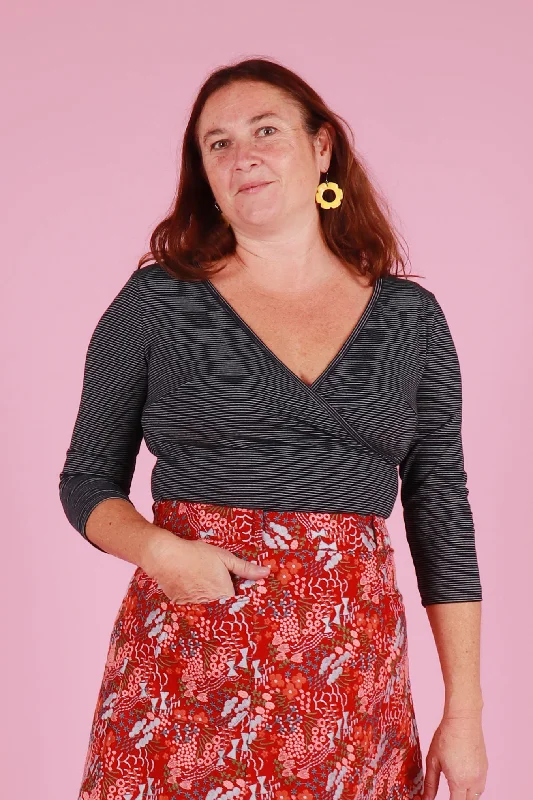 Last Chance Winnie Reversible Top Navy Stripe