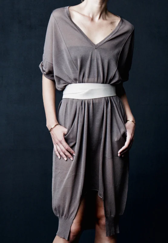 Stock Clearance Avery Summer Tunic in Taupe
