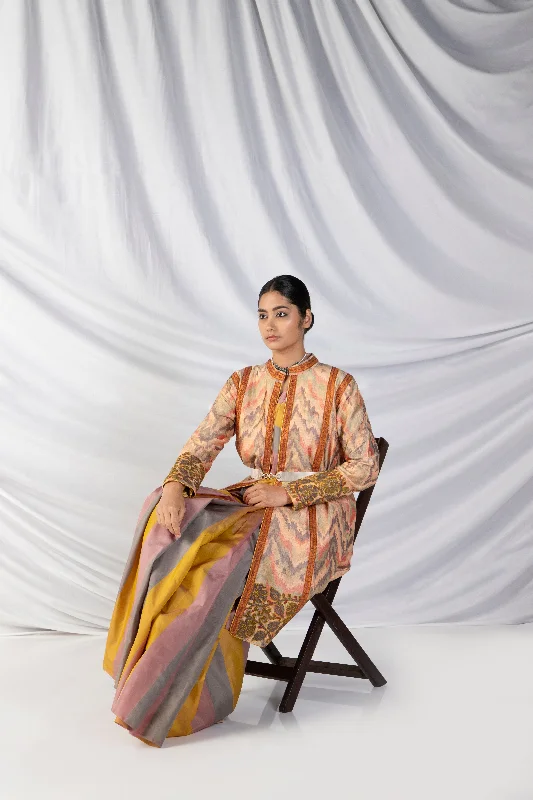 Weekend Savings Bonanza Vijaya Jacket In Orange Peach