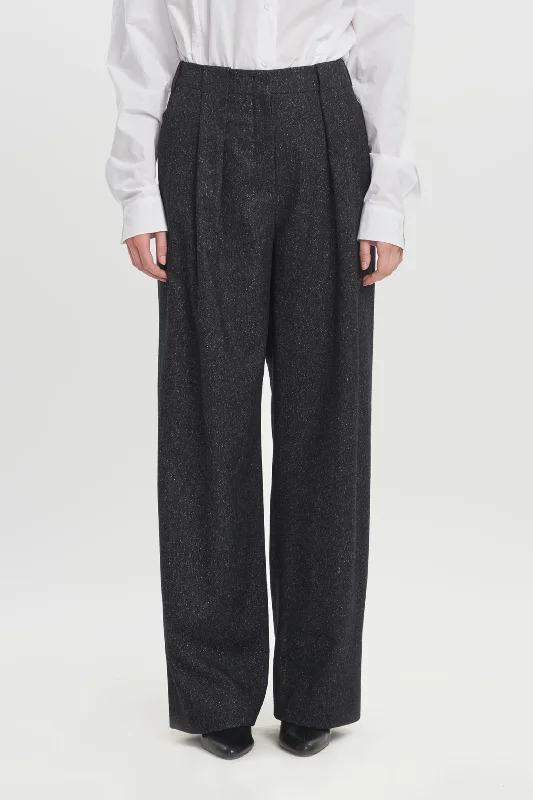 Weekend Savings Sensation Black wool silk tweed pants with pleats