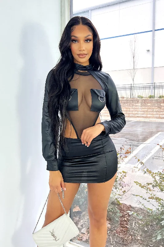 Weekend Discounts to Enjoy Bondage Slinky Nylon Mini Skirt