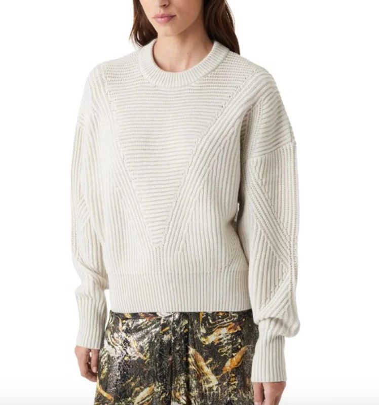 Weekend Savings Spectacle Mona Pullover In Clear Beige