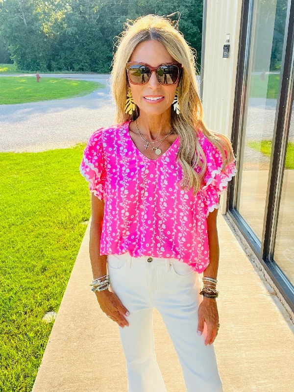 Sale Event MAIN STREET FLORAL TOP---LAST CHANCE SALE