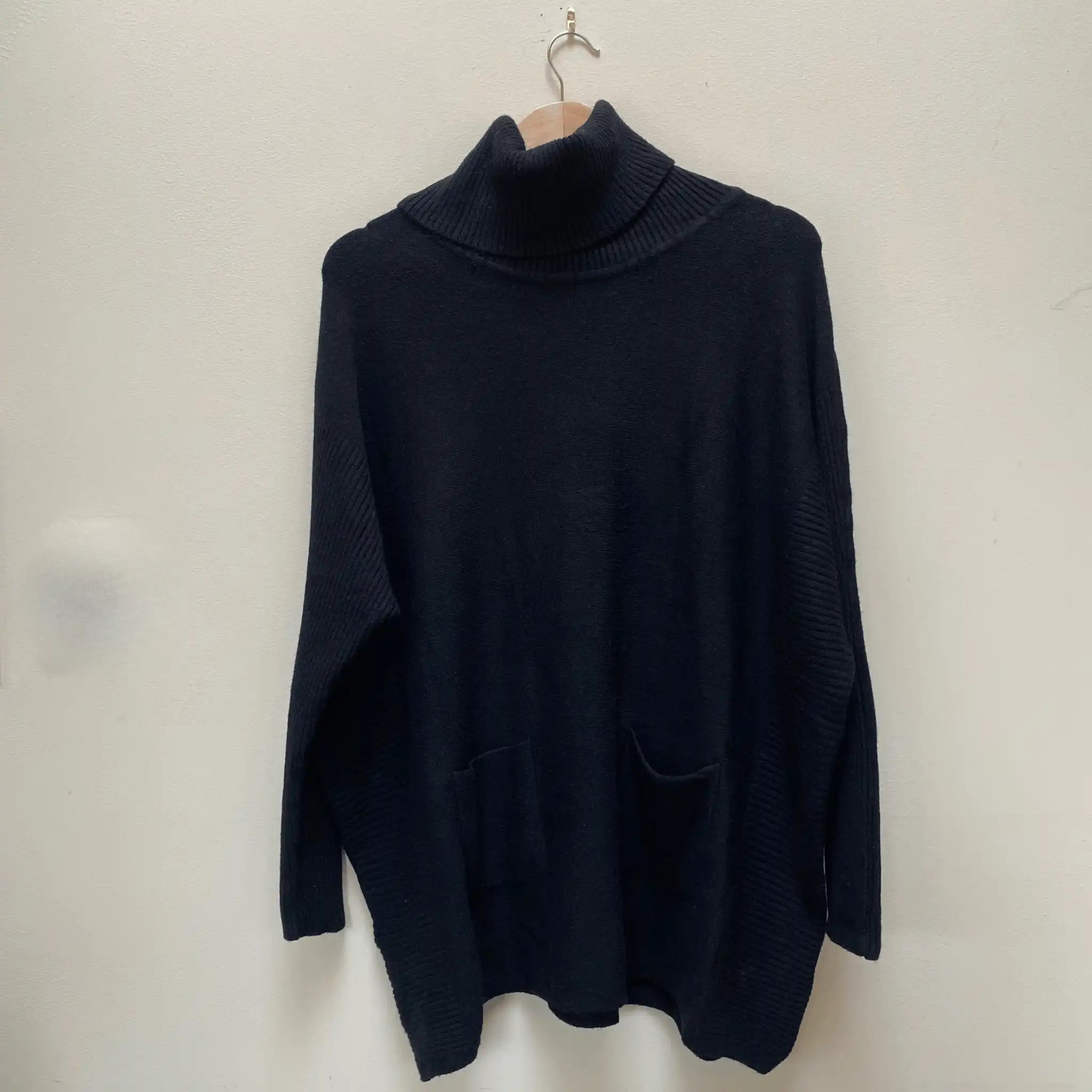Weekend Specials to Grab Black Ribbed Jumper