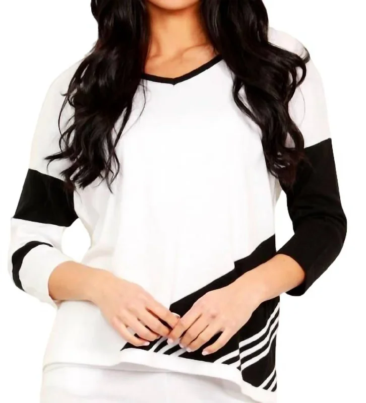 Weekend Sale: Don't Miss Out Abstract V-Neck Pullover In White/black
