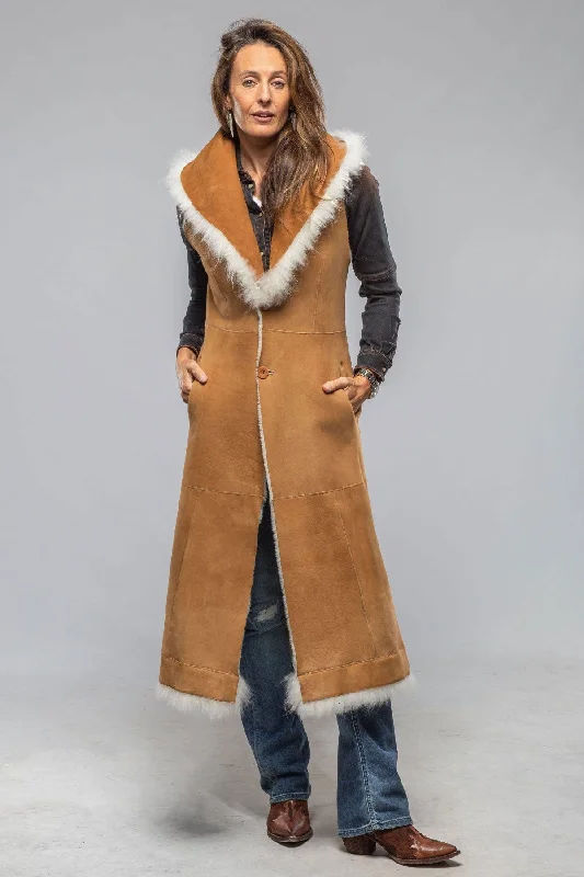 Elsa Long Reversible Shearling Vest In Ice