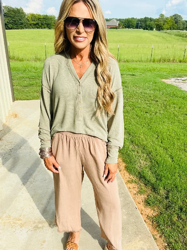 Weekend Bargains Just for You MASTER CHOICE TOP --OLIVE