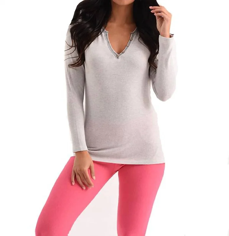 Weekend Shopping Extravaganza Jackson Long Sleeve Kashmira Top In Gray