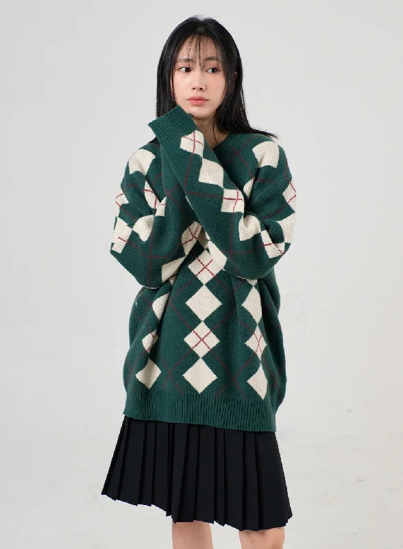 Online Exclusive Oversized Argyle Knit Sweater OF405
