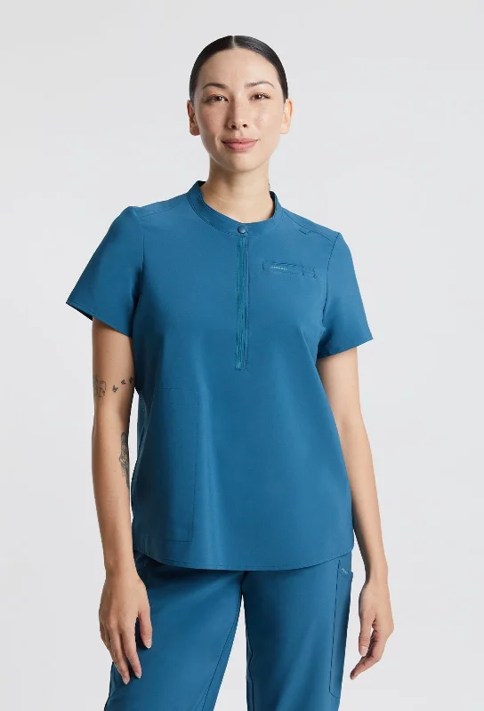 Massive Deal Susie 2 Pocket Scrub Top
